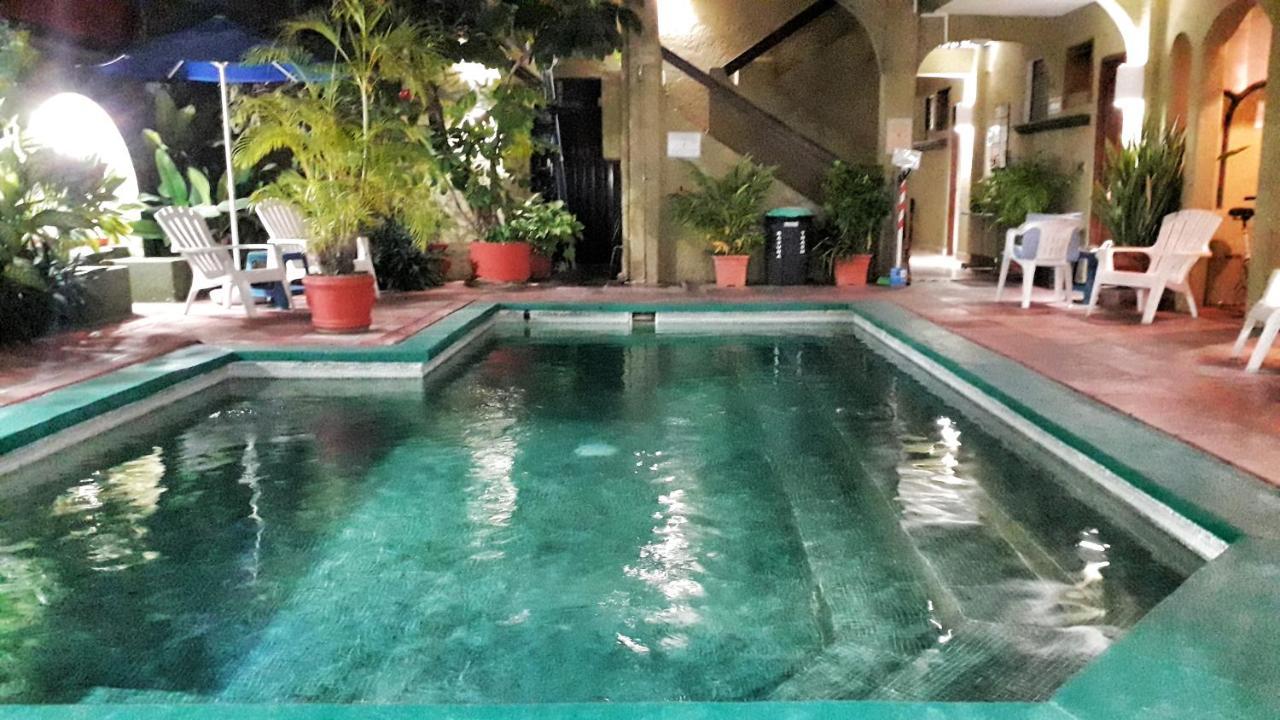 Solimar Inn Suites Zihuatanejo Eksteriør billede